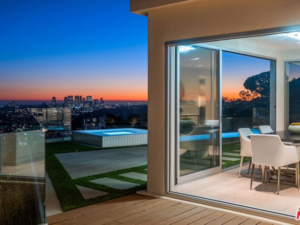 8515 Hedges Way, Los Angeles CA 90069