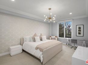 3685 Benedict Canyon Lane, Sherman Oaks CA 91423