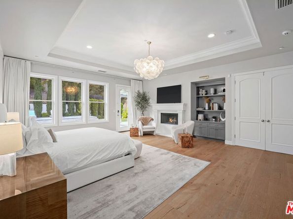 3685 Benedict Canyon Lane, Sherman Oaks CA 91423