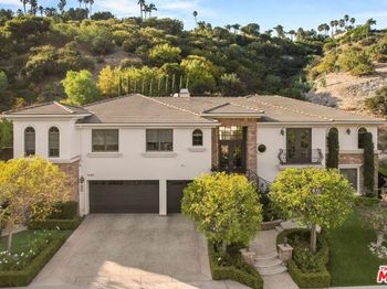 3685 Benedict Canyon Lane
