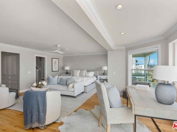 506 W Oceanfront, Newport Beach CA 92661