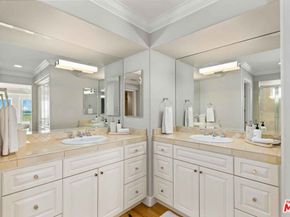 506 W Oceanfront, Newport Beach CA 92661