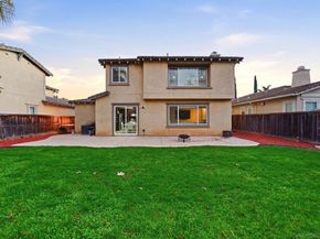 2923 Oro Blanco Cir, Escondido CA 92027