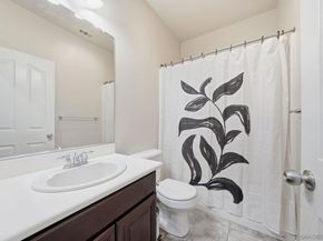 2923 Oro Blanco Cir, Escondido CA 92027