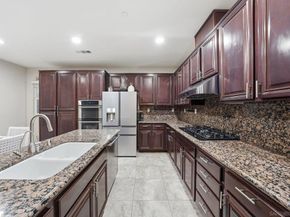 2923 Oro Blanco Cir, Escondido CA 92027