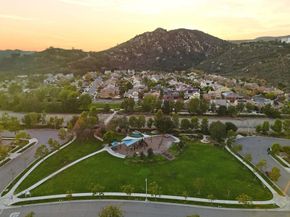 2923 Oro Blanco Cir, Escondido CA 92027