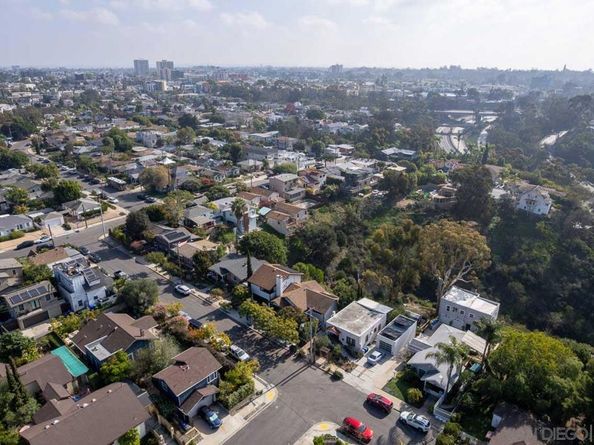 913 Johnson Ave, San Diego CA 92103