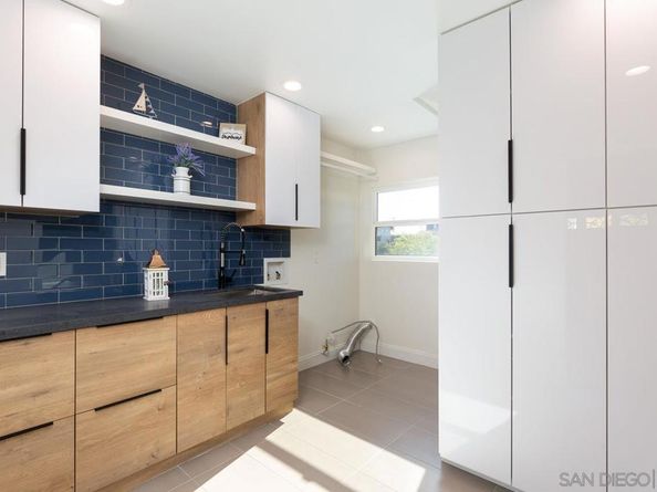 913 Johnson Ave, San Diego CA 92103