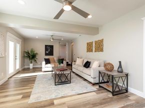 913 Johnson Ave, San Diego CA 92103