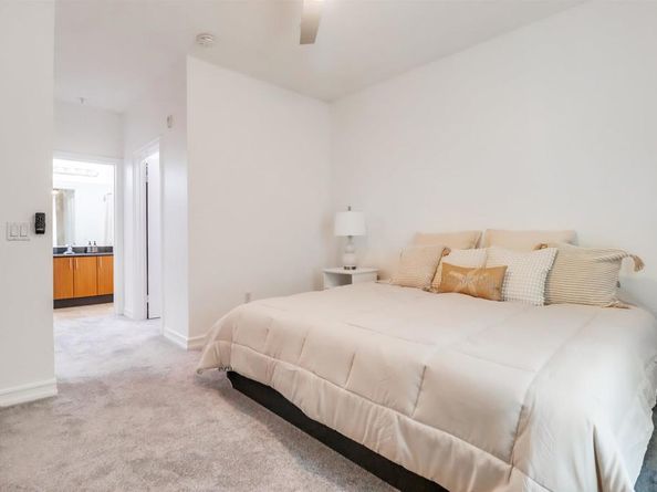 1465 C St 3509, San Diego CA 92101