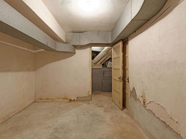 1925 Willow, San Diego CA 92106