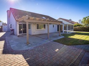 622 Creekside Ave, Oceanside CA 92057