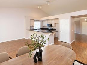 622 Creekside Ave, Oceanside CA 92057