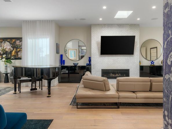 1224 Virginia Way, La Jolla CA 92037