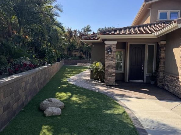 1838 El Jardin Ct, El Cajon CA 92020