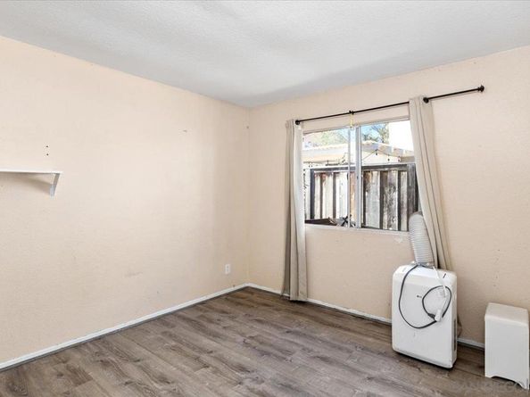 8465 Hovenweep Ct, San Diego CA 92129