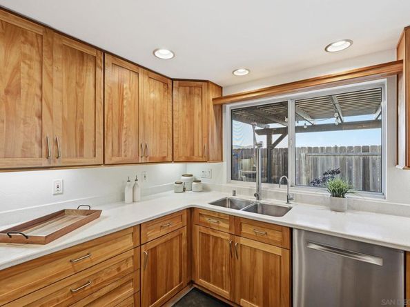 17570 Montero Rd, San Diego CA 92128