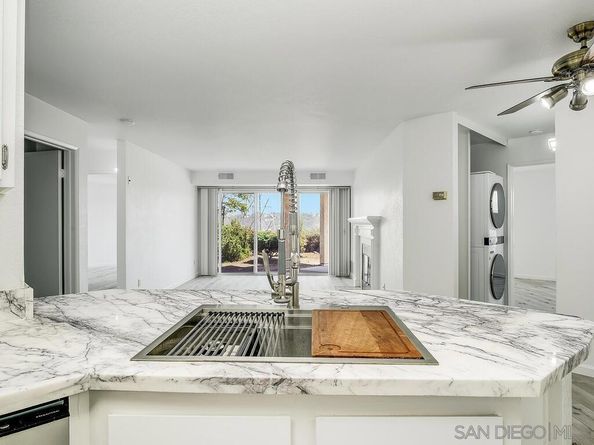 7087 Camino Degrazia 141, San Diego CA 92111