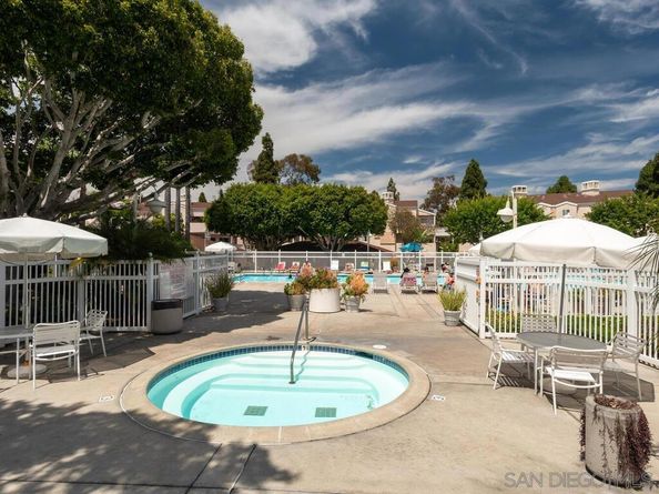 7087 Camino Degrazia 141, San Diego CA 92111