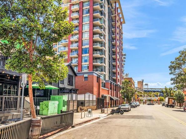 427 9th Ave 1308, San Diego CA 92101