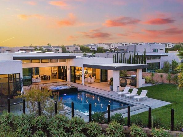 5384 Aurora Summit Trl, San Diego CA 92130