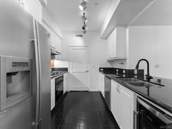 8211 Station Village Ln 1111, San Diego CA 92108