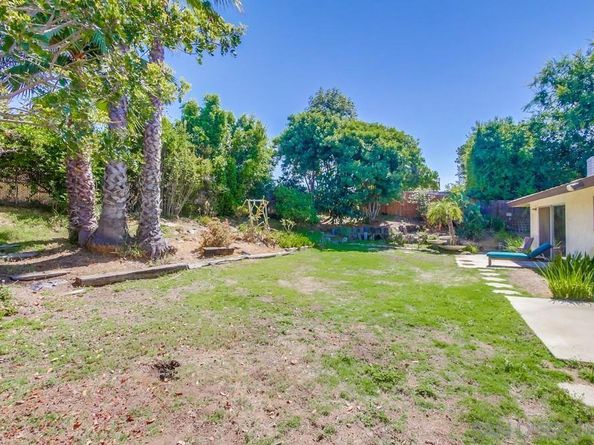 10020 Bonnie Vista Dr., La Mesa CA 91941