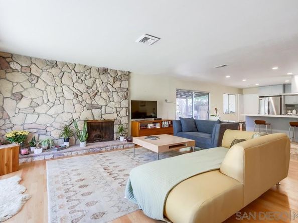 10020 Bonnie Vista Dr., La Mesa CA 91941