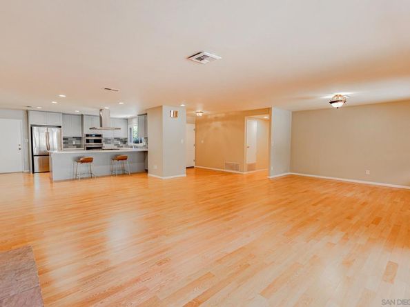 10020 Bonnie Vista Dr., La Mesa CA 91941