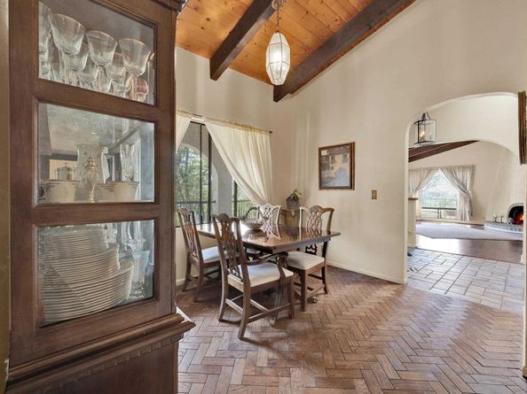 1876 Vista Way, El Cajon CA 92019