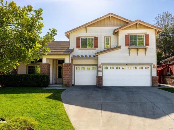 273 Oak Valley Ln, Escondido CA 92027