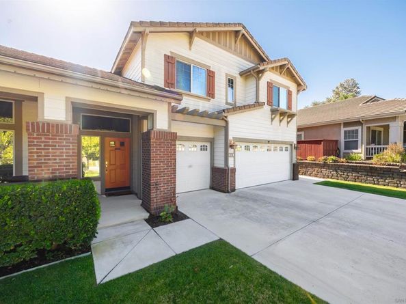 273 Oak Valley Ln, Escondido CA 92027