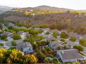 273 Oak Valley Ln, Escondido CA 92027