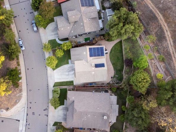 273 Oak Valley Ln, Escondido CA 92027