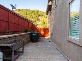 273 Oak Valley Ln, Escondido CA 92027