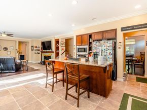 273 Oak Valley Ln, Escondido CA 92027