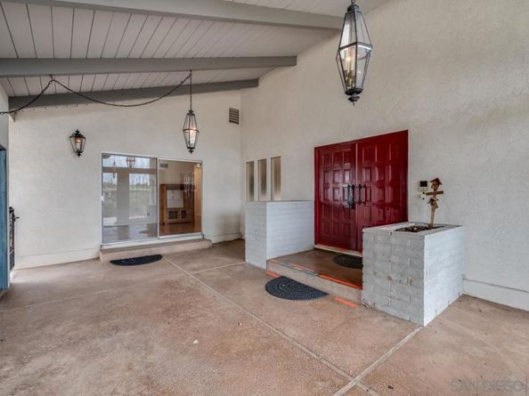 620 Singing Vista Ct, El Cajon CA 92019