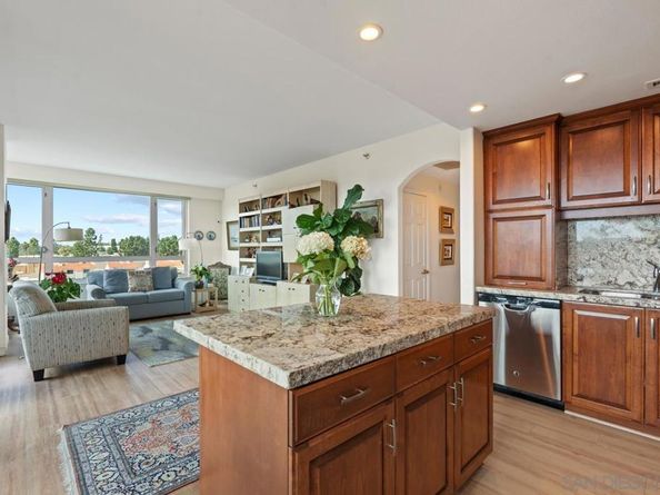 3890 Nobel 506, La Jolla CA 92122