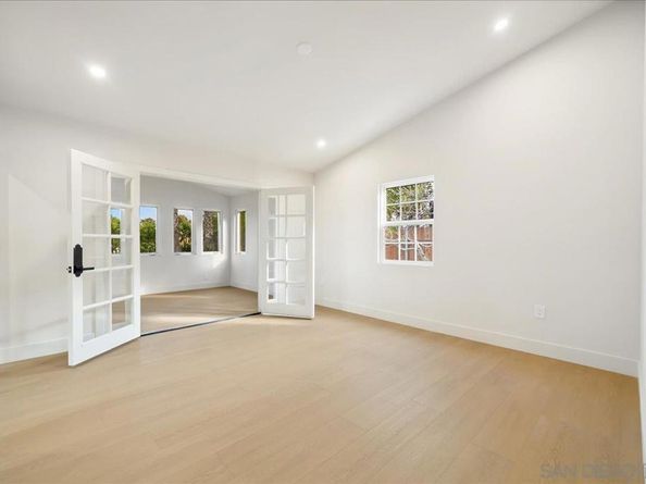 7212 Columbine Dr, Carlsbad CA 92011
