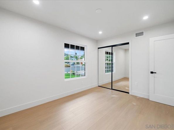 7212 Columbine Dr, Carlsbad CA 92011
