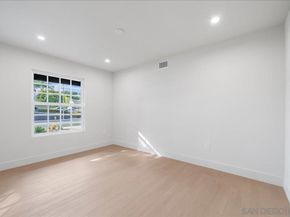7212 Columbine Dr, Carlsbad CA 92011