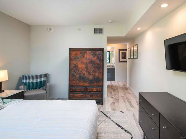 500 W Harbor Drive 805, San Diego CA 92101