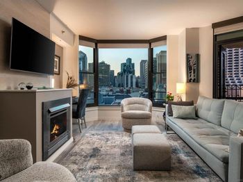 500 W Harbor Drive