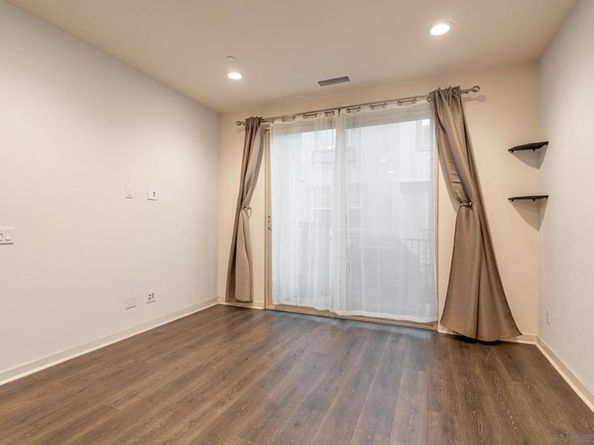 320 Waverunner Ct, Santee CA 92071