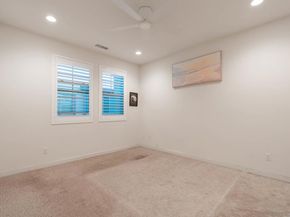 320 Waverunner Ct, Santee CA 92071