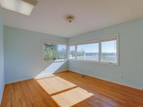 3985 La Cresta Dr, San Diego CA 92107