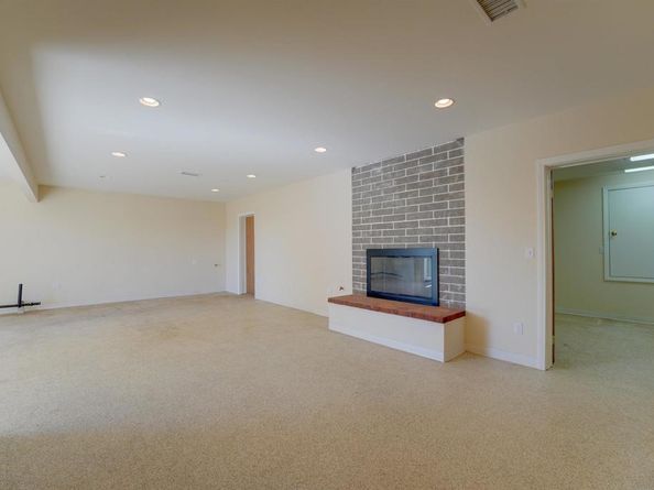 3985 La Cresta Dr, San Diego CA 92107