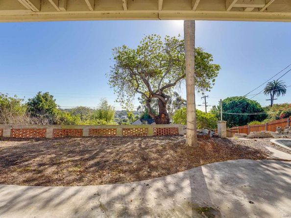3985 La Cresta Dr, San Diego CA 92107