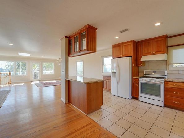 3985 La Cresta Dr, San Diego CA 92107