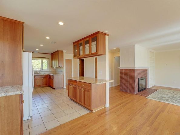 3985 La Cresta Dr, San Diego CA 92107